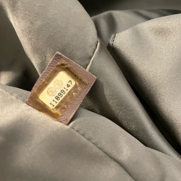 SOLD - Chanel cruise extra large satin soft tote - Picture 3 of 5